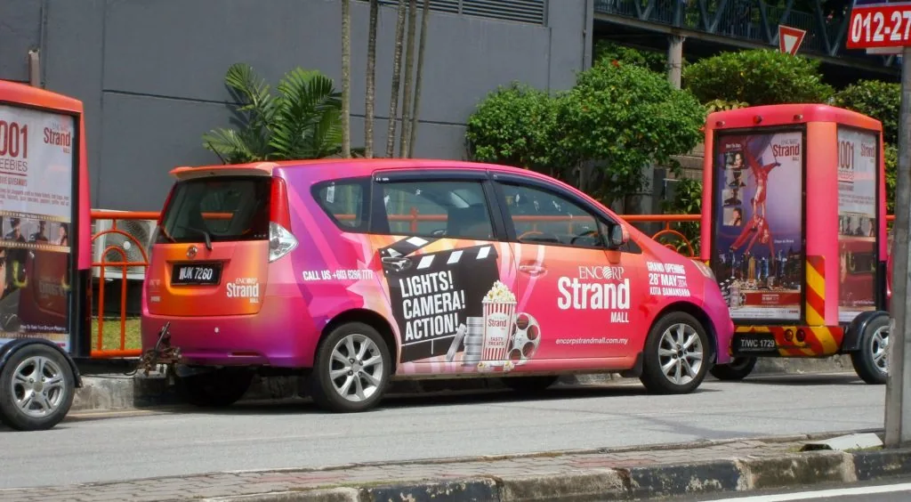 Pon publicidad en tu coche y gana dinero con ello publicidad en tu coche