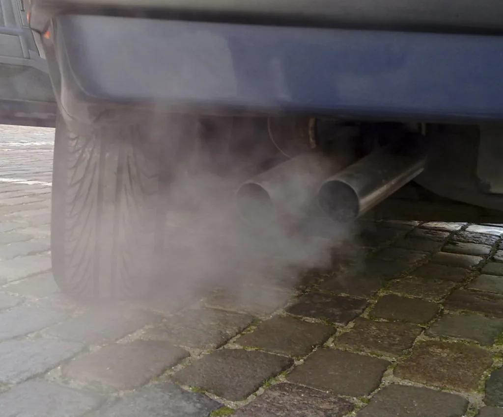 Reducir los humos en la prueba de gases de la ITV humos itv gasolina
