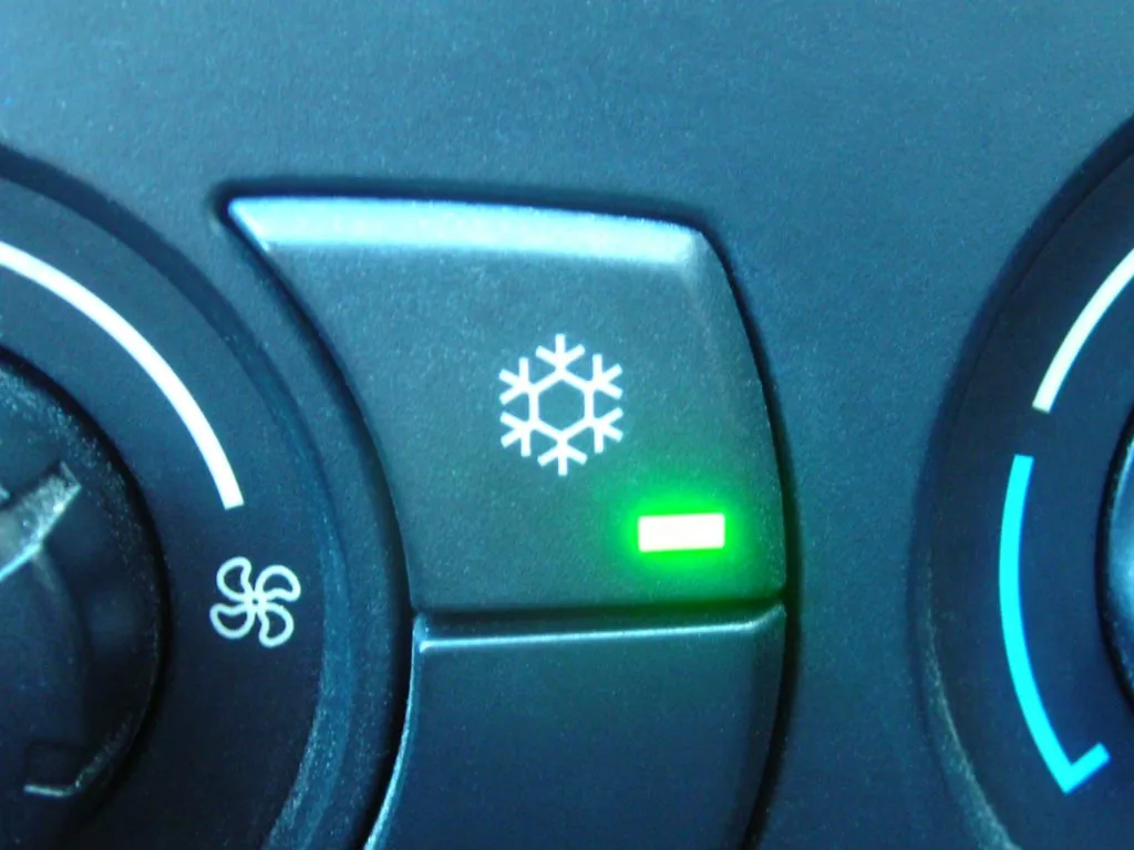 Mantenimiento del aire acondicionado del coche cuanto cuesta cargar el aire acondicionado del coche