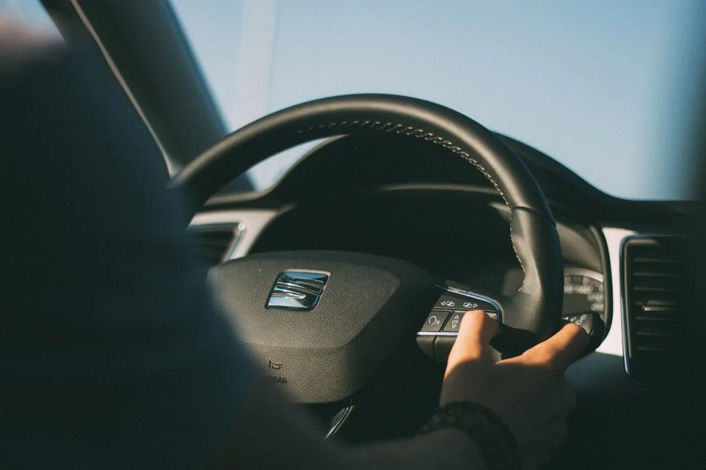 a que velocidad se debe manejar un auto nuevo